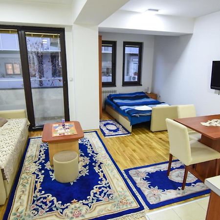 Stevi Apartment Skopje Esterno foto