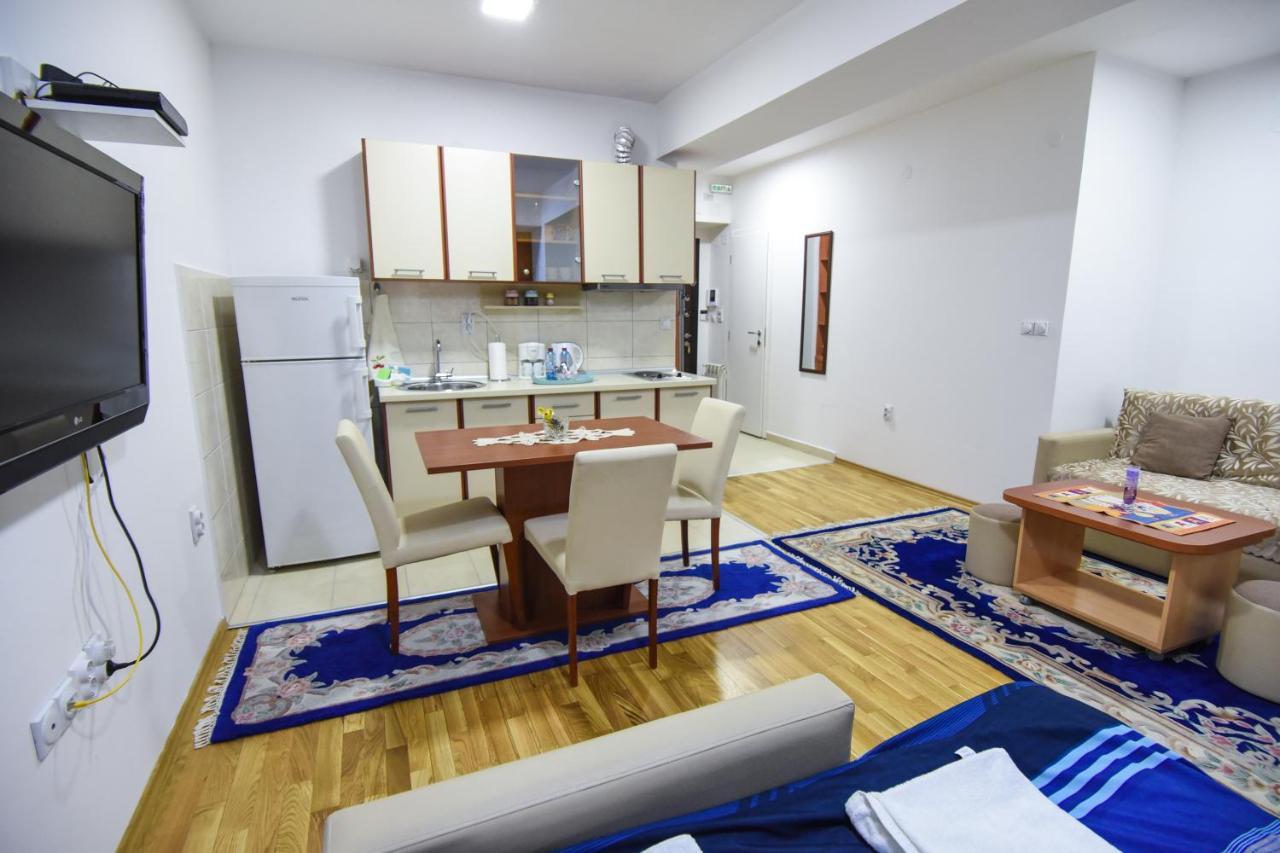 Stevi Apartment Skopje Esterno foto