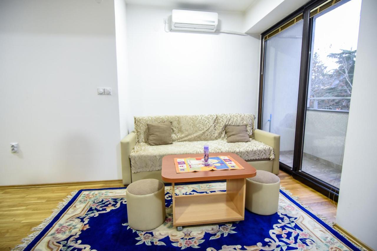 Stevi Apartment Skopje Esterno foto
